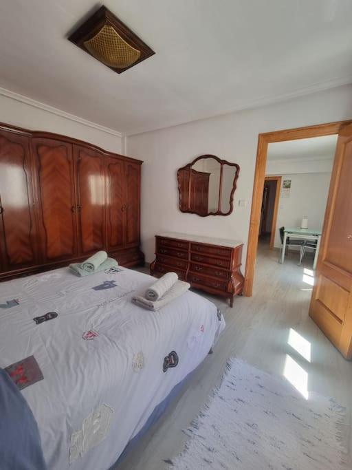 Lovely Three-Bedroom Apartment In Puerto De Sagunt Пуэтро-де-Сагунто Экстерьер фото